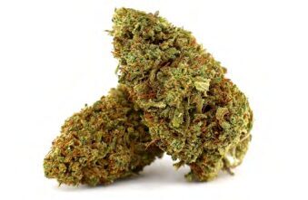 CBD Kanapių Žiedai „Chemdawg“ – Premium Indoor Kokybė