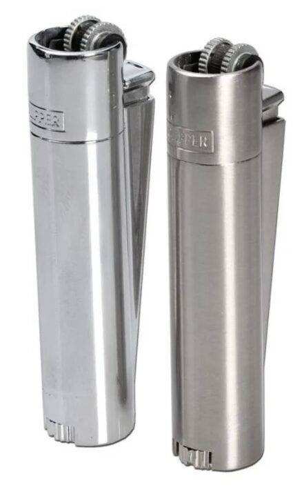 Clipper Metal Silver – sidabrinės spalvos metalinis žiebtuvėlis